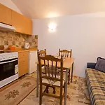 Dorian Otel Simi