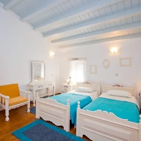 Dorian ホテル シミ